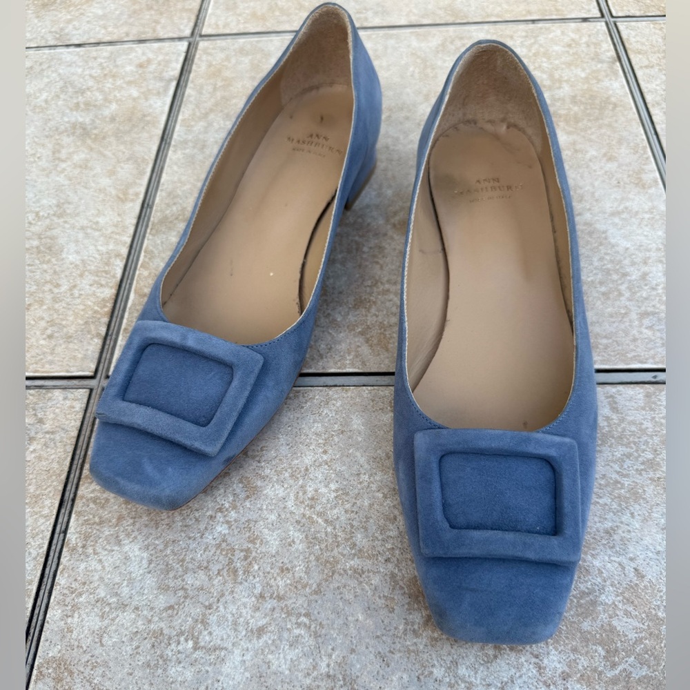 ANN MASHBURN Powder Blue Suede Low Block Heel Pumps with Decorative Buckle - Picture 2 of 14